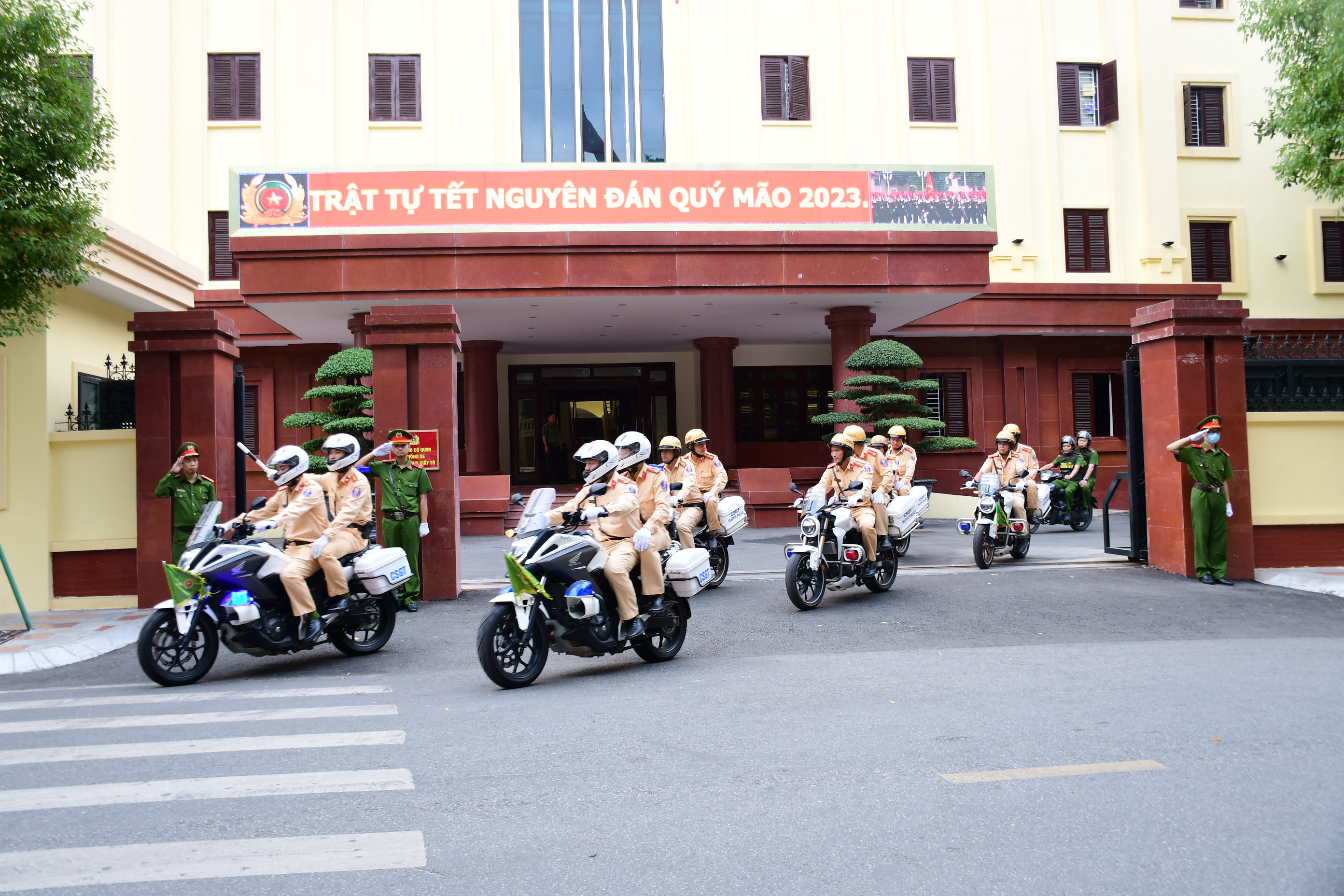 Công an quận Lê Chân xác minh nguồn gốc xe ô tô biển kiểm soát 29A-122.56